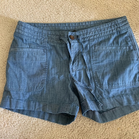 North Face Demin Trail Shorts - Picture 1 of 2